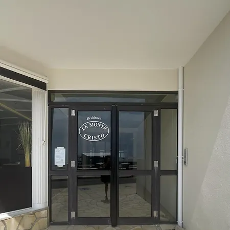 Le Monte Cristo * Les Bussolleries